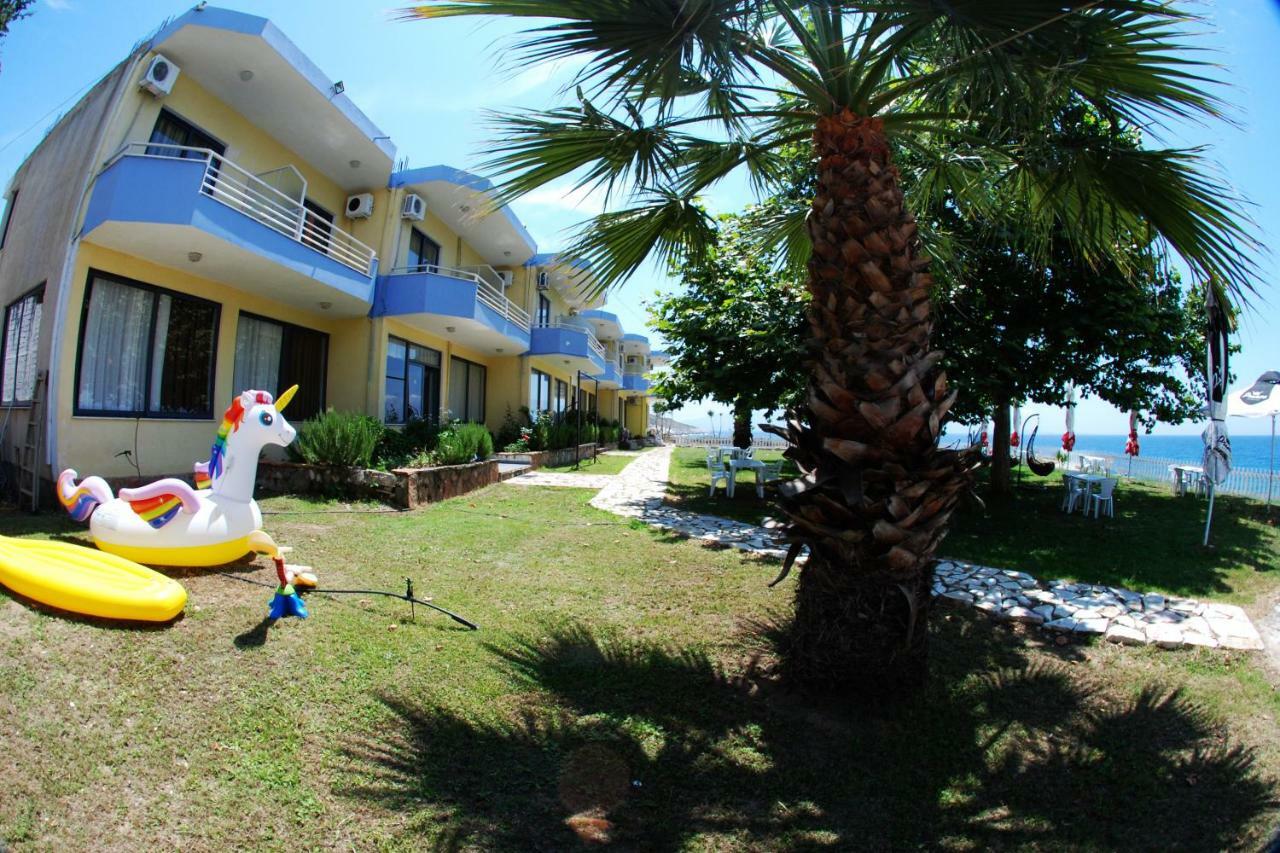 Ocean Hotel Sarande Bagian luar foto